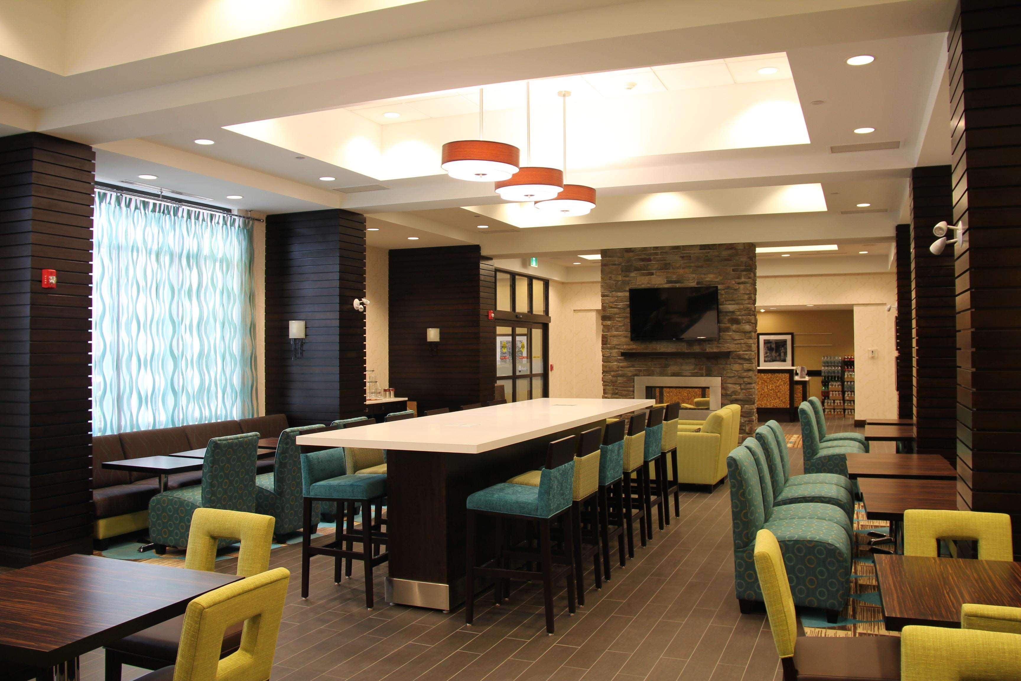 Hampton Inn By Hilton Winnipeg Esterno foto