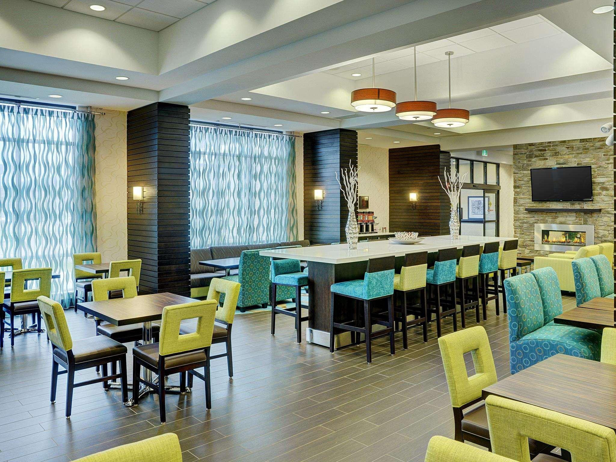 Hampton Inn By Hilton Winnipeg Esterno foto